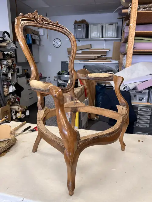 Louis-Philippe-Sessel in Arbeit